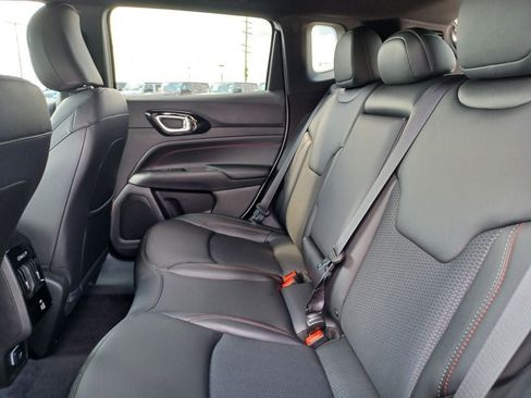 New 2026 Jeep Compass Trailhawk AWD/4WD image 31