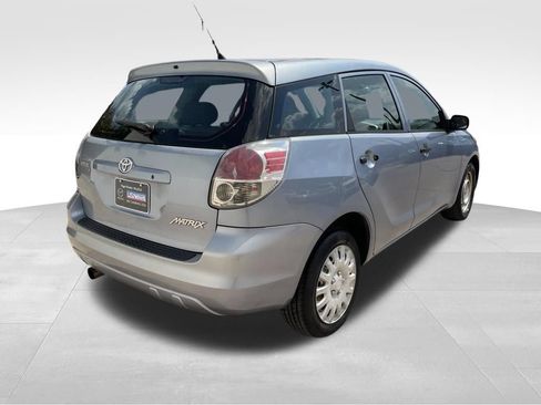Used 2007 Toyota Matrix FWD image 5