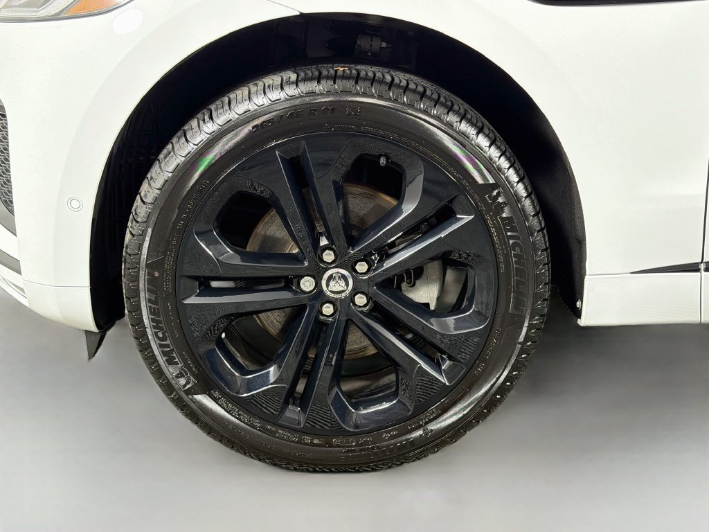 Certified 2025 Jaguar F-PACE R-Dynamic S AWD/4WD image 21