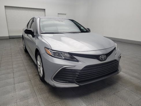 Used 2022 Toyota Camry LE FWD image 13