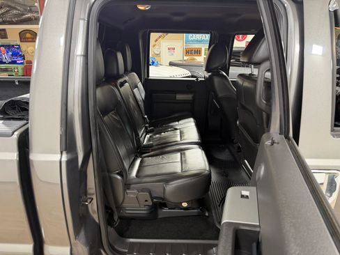 Used 2011 Ford F250 Lariat w/ Lariat Interior Pkg AWD/4WD image 18
