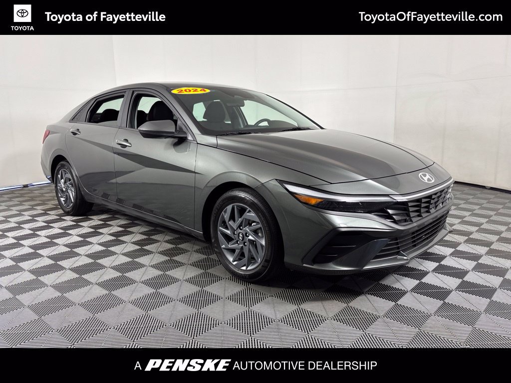 Used 2024 Hyundai Elantra SEL FWD image 6