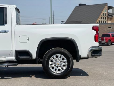 Used 2021 Chevrolet Silverado 3500 LTZ w/ Z71 Off-Road Package AWD/4WD image 5