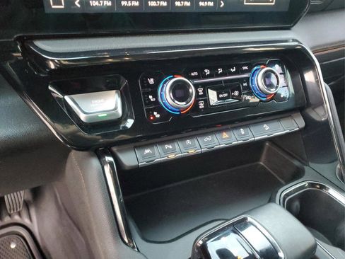 Used 2024 GMC Sierra 1500 AT4 w/ Technology Package image 22