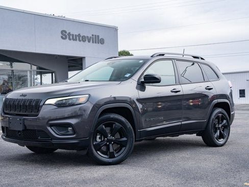 Certified 2023 Jeep Cherokee Altitude Lux w/ Lux Elite Package image 1