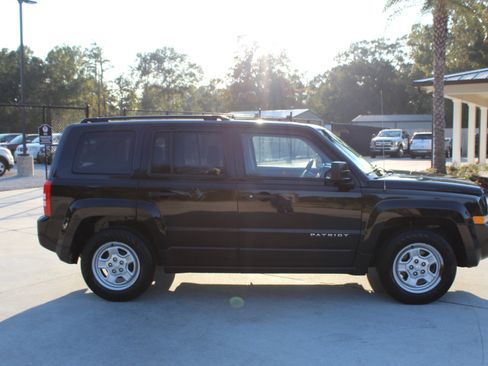 Used 2015 Jeep Patriot Sport image 8