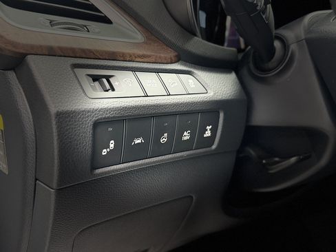 Used 2018 Hyundai Santa Fe AWD w/ SE Ultimate Tech Package 03 image 16