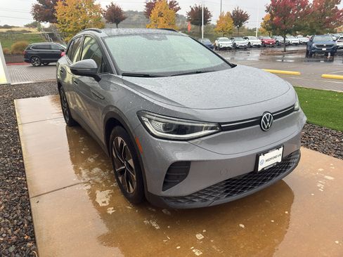 Used 2021 Volkswagen ID.4 Pro S image 3