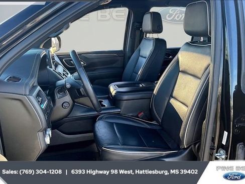 Used 2022 GMC Yukon SLT w/ SLT Luxury Package image 18