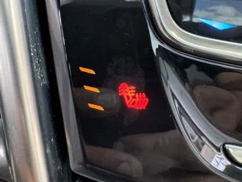 Used 2015 Cadillac SRX Luxury w/ Driver Awareness Package image 34