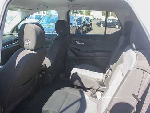 Used 2020 Chevrolet Traverse LT FWD image 23
