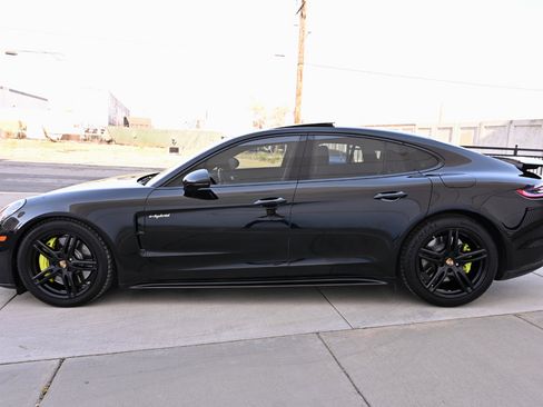 Used 2018 Porsche Panamera 4 AWD/4WD image 4