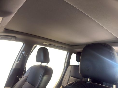 Used 2016 Toyota Highlander Limited Platinum AWD/4WD image 17