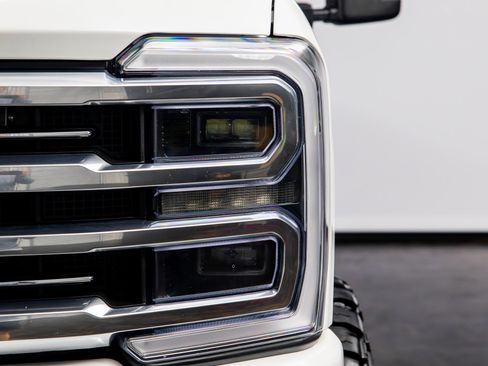 Used 2024 Ford F250 Limited w/ FX4 Off-Road Package AWD/4WD image 5