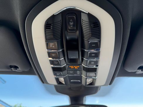 Used 2014 Porsche Cayenne AWD/4WD image 42