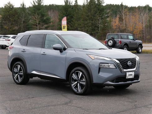 Used 2023 Nissan Rogue SL image 7