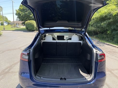 Used 2022 Tesla Model Y Performance AWD/4WD image 22
