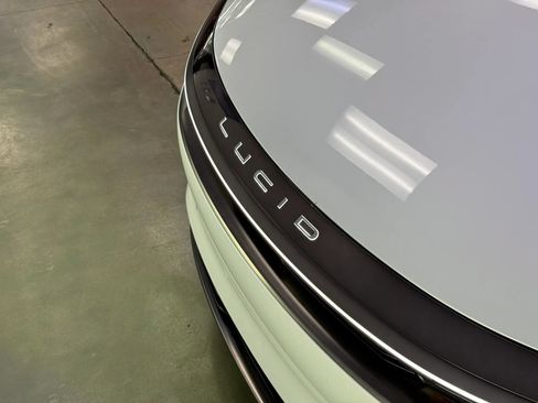 Used 2023 Lucid Air Touring AWD/4WD image 11