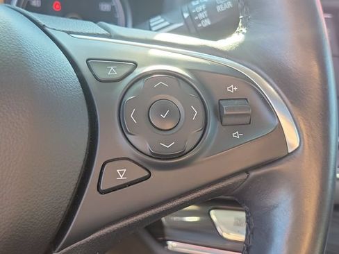 Used 2018 Buick Enclave Premium FWD image 16