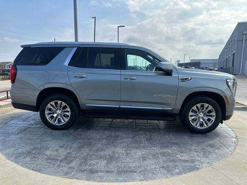 Used 2025 GMC Yukon Denali image 6