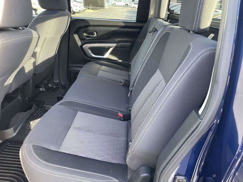 Used 2022 Nissan Titan SV AWD/4WD image 22