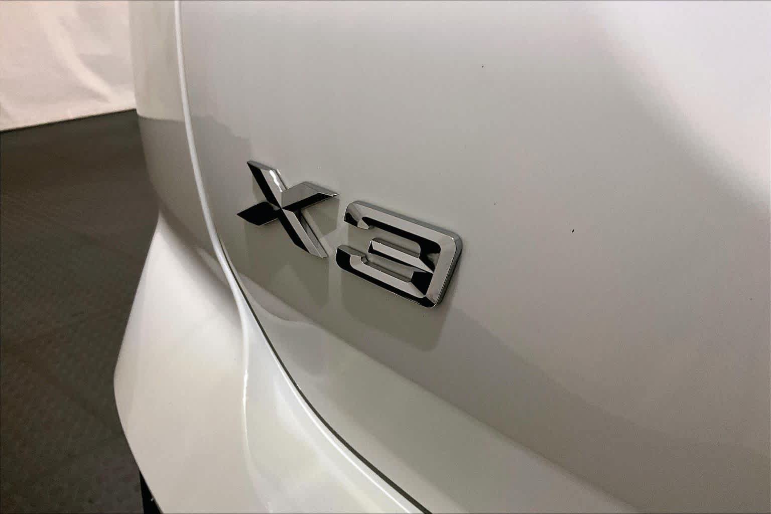 Used 2024 BMW X3 xDrive30i w/ Premium Package AWD/4WD image 9