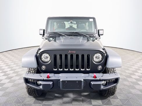 Used 2018 Jeep Wrangler Unlimited Rubicon w/ Connectivity Group image 2