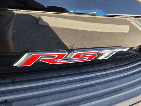 Used 2022 Chevrolet Tahoe RST RWD image 32