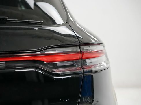 New 2026 Porsche Macan S image 12