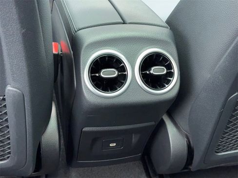 Used 2025 Mercedes-Benz CLA 250 image 42