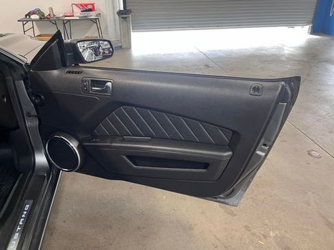 Used 2013 Ford Mustang GT Premium w/ Brembo Brake Pkg image 12