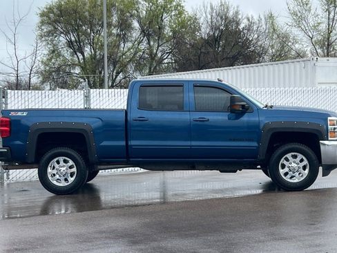Used 2015 Chevrolet Silverado 3500 LT w/ LT Convenience Package AWD/4WD image 3
