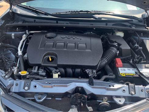 Used 2018 Toyota Corolla L image 24