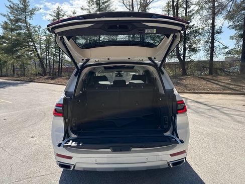 Used 2026 BMW X7 xDrive40i AWD/4WD image 30