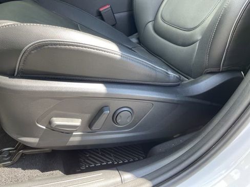 Used 2025 Hyundai Santa Cruz Limited image 9