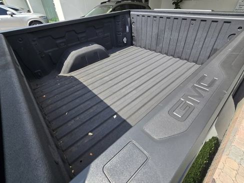 Used 2023 GMC Sierra 1500 Elevation w/ Elevation Premium Package AWD/4WD image 11