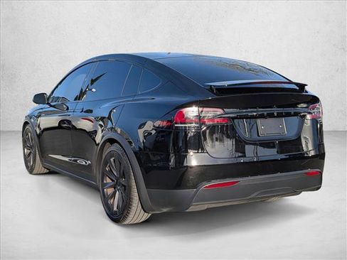 Used 2024 Tesla Model X image 8