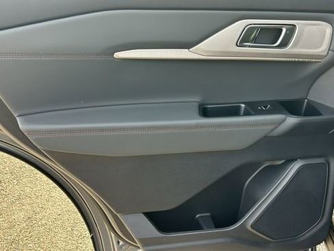 Certified 2025 Ford Explorer Active w/ Active Comfort Package image 16