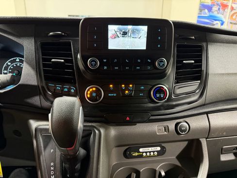 Used 2021 Ford Transit 350 XL image 42