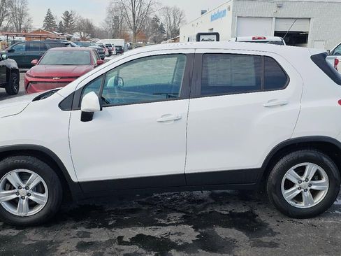 Used 2020 Chevrolet Trax LS image 4