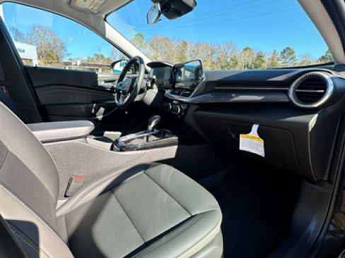 New 2025 Chevrolet Trax ACTIV image 20