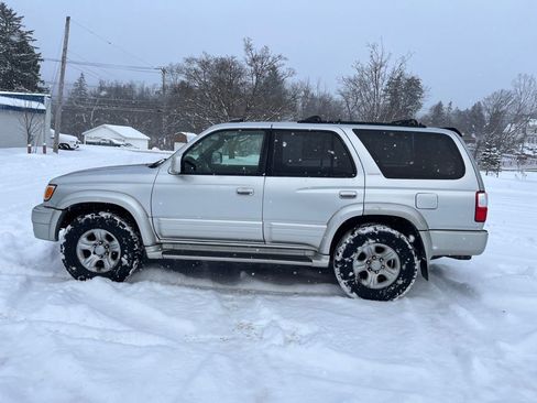 Used 2002 Toyota 4Runner Limited image 11