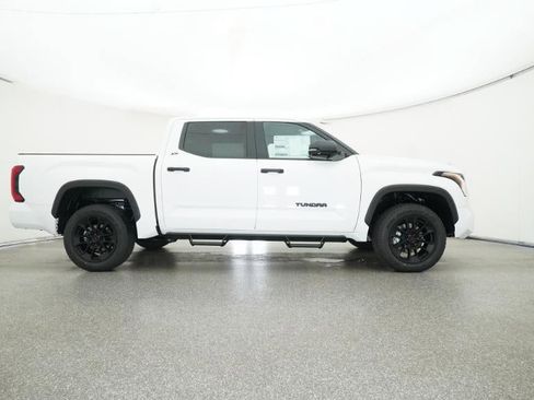 New 2026 Toyota Tundra SR5 AWD/4WD image 27