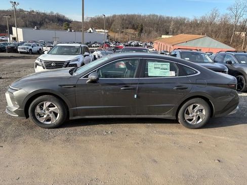 New 2026 Hyundai Sonata SE image 2