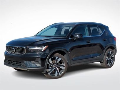 Used 2023 Volvo XC40 B5 Ultimate w/ Protection Package Premier