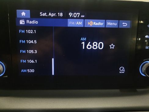 Used 2021 Hyundai Santa Fe SE AWD/4WD image 25