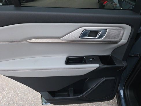 New 2026 Ford Explorer Active image 24