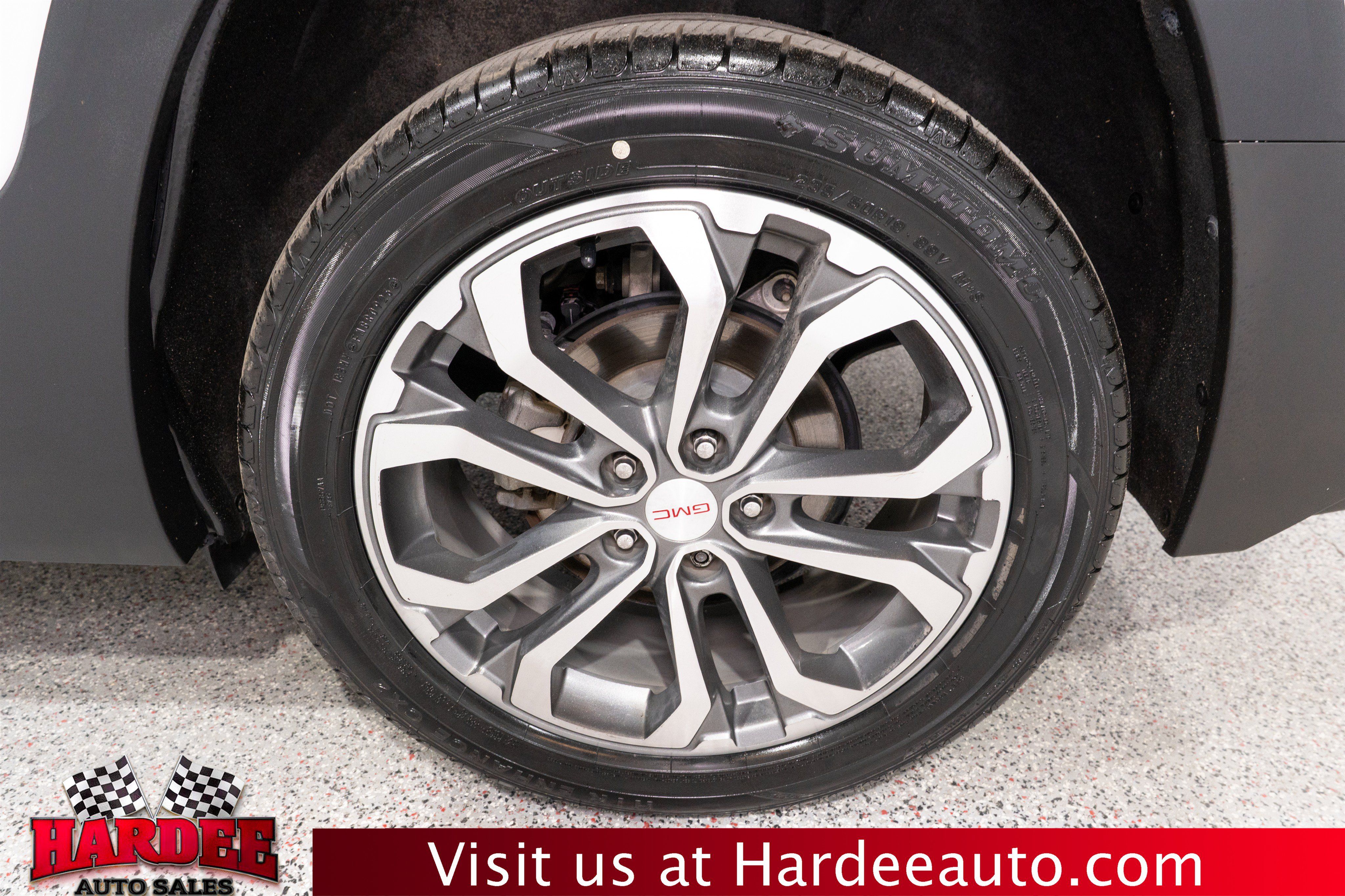 Used 2019 GMC Terrain SLT w/ Preferred Package AWD/4WD image 10