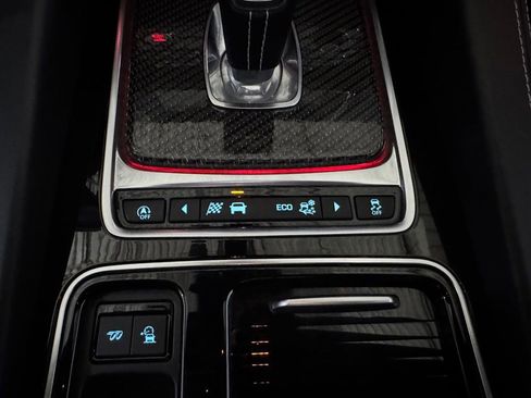 Used 2020 Jaguar F-PACE SVR AWD/4WD image 36