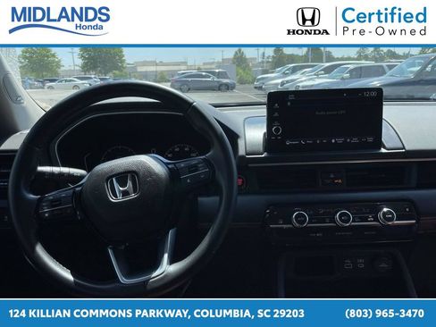 Certified 2025 Honda Pilot Touring image 14
